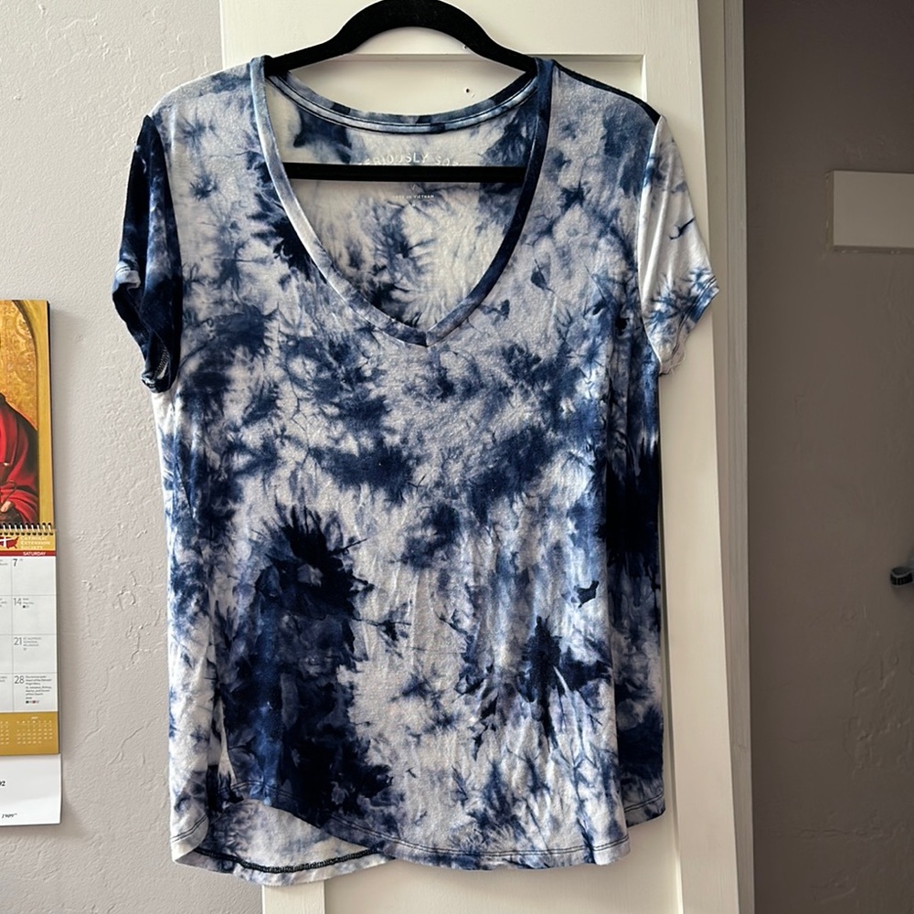 Aeropostale Blue Tie-Dye Short Sleeve Tee